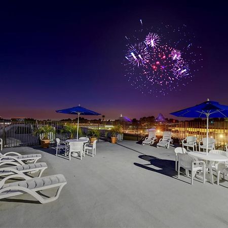 Anaheim Desert Inn & Suites Exterior photo