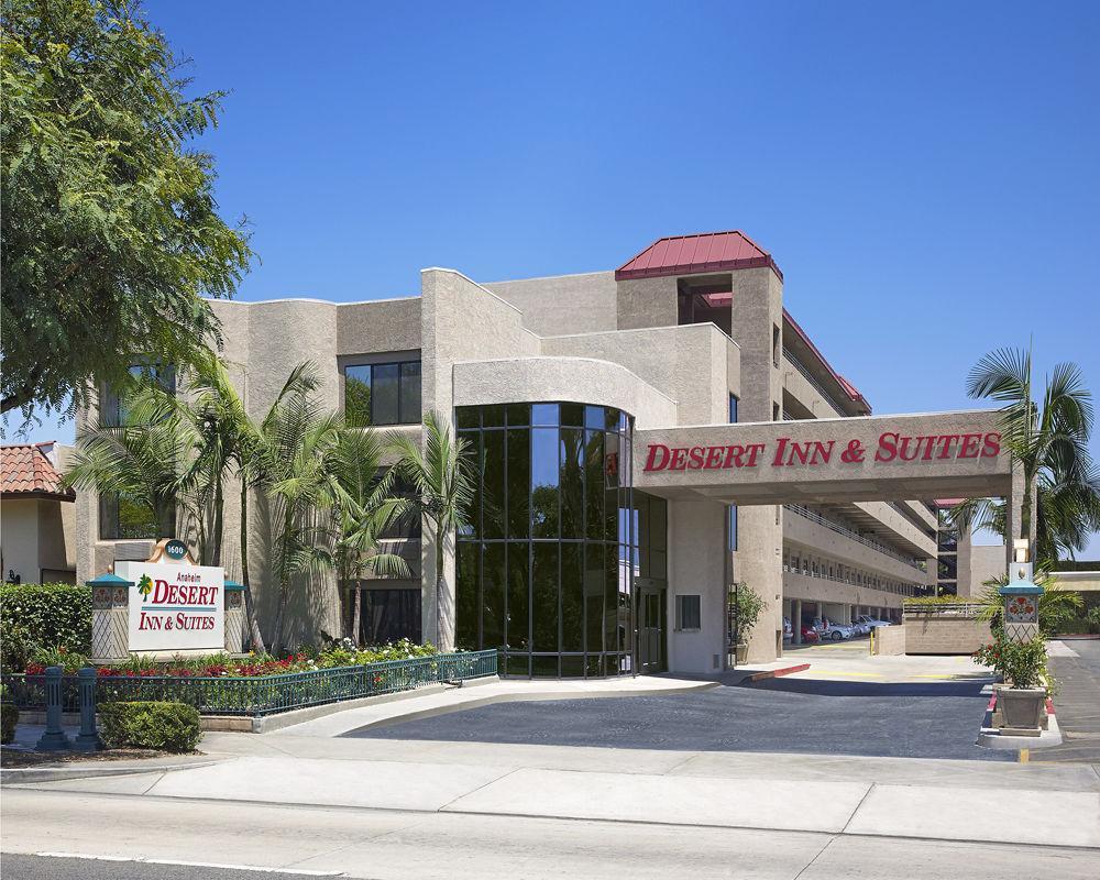 Anaheim Desert Inn & Suites Exterior photo